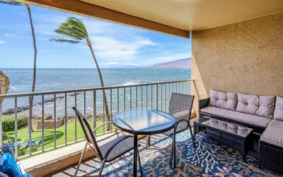 Beautifully Upgraded, Amazing Ocean Views MS316