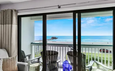 Beachfront View | Top Floor| Heated Pool| Luxury