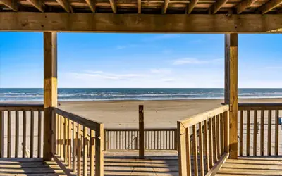 'Horizon Haven' - Beachfront Escape!