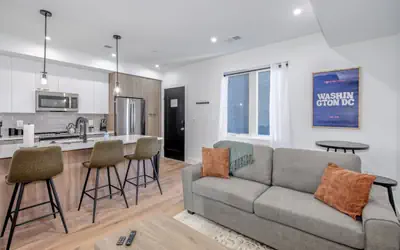 Modern 2BR Capitol Hill Apartment - 3 Min walk to Metro!