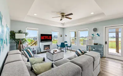 Hot Tub, Golf Cart, 4Bdr/2Bth - Aqua Vista