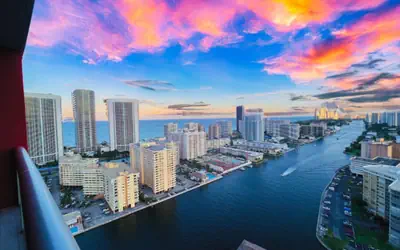 Excellent Two Bedroom Apartment with Amazing View