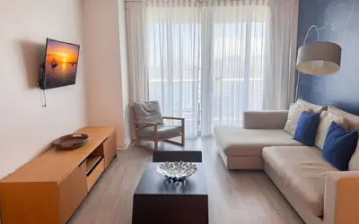 Excellent 2 Bedroom Apt w/Beautiful View