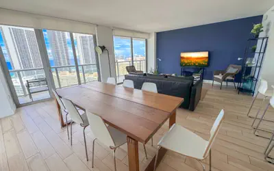 Exclusive 3 bedrooms apartment w/Amazing View