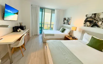 Beachwalk Beauty: 2 Beds