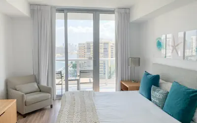 Amazing Apt with Great views