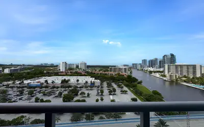 Beachside Studio Escape