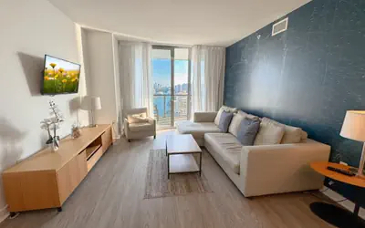 Elegant Two Bedroom Beachwalk Retreat