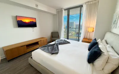 Stunning 1BR Seaside Oasis