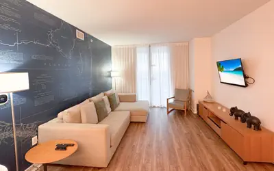 Amazing 2 Bedroom Apartment Near de the Beach