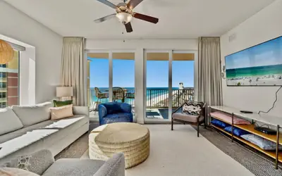 Calypso Beach Resort! Luxury 3BD 3 BA Corner Unit!