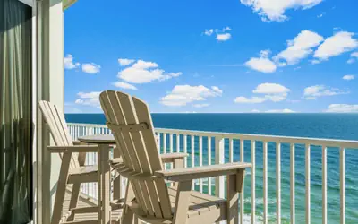 Stunning 3BD Beachfront Condo! Free Beach Chair Service for 4