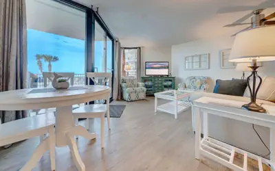 Ground-Floor Beachfront Condo w/ Free Beach Chairs