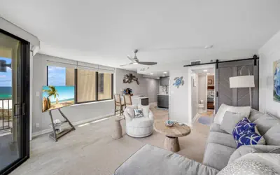 Newly Completely Renovated Beach Condo at Sunbird Resort! Free Beach Chairs and Umbrella Service!