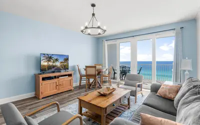 Ocean & Beach Views: Spacious 3-BR Condo for 8