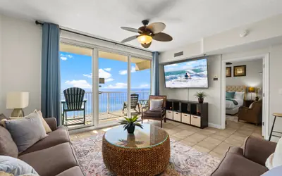 Beachfront Retreat: Spacious Condo w/ Stunning Views!