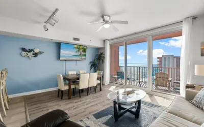 Stylish Beachfront Resort Condo! with Amazing Amenities!