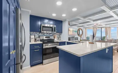 Completely Renovated Penthouse Condo!  Free Beach Chair Service!