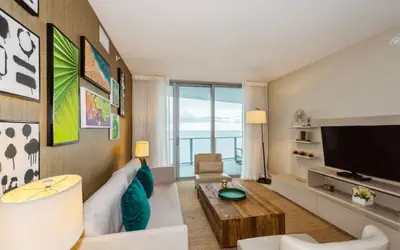 Over the beach 2 bed/2 bath apart | Hyde R&R