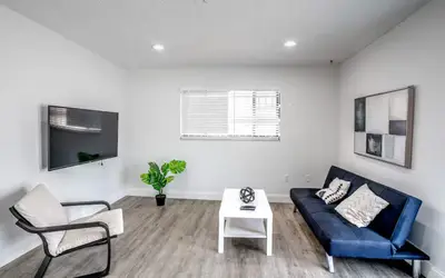 Modern & Spacious 2BR Near Brickell