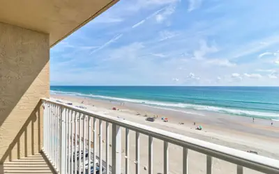 Sunrise Seven Deluxe Oceanfront Condo