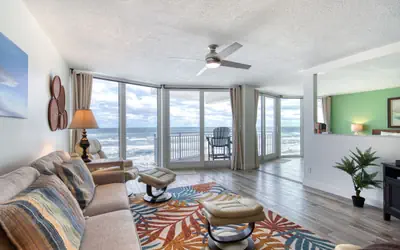 Oceanfront Condo | Pool + Gym | Private Balcony