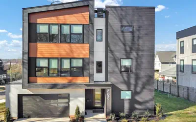 Luxurious Charlotte Retreat: Rooftop Views & Pool & Outdoor Kitchen