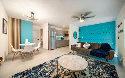 Newly Renovated Coastal 1-Bedroom Near the Beach in Las Olas