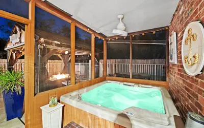 Upgraded Lux Retreat CoconutCreek w/HotTub&Pool