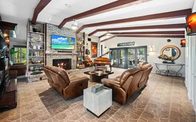 The Creek Resort - Revamped Chic 4BR Haven w/Pool