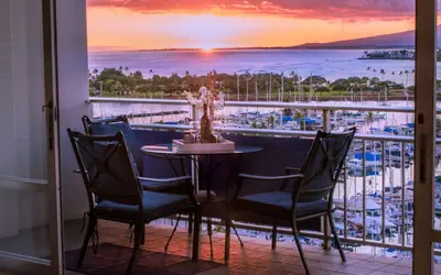 1341 · Ilikai Collection # 7.Gorgeous sunsets &beachfront