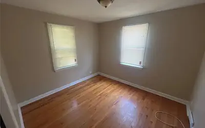 St. Louis home centrally located!