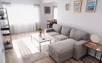 SLEEK 1BR FULLY RENOVATED 2023 in NOHO ARTS DISTRICT p45