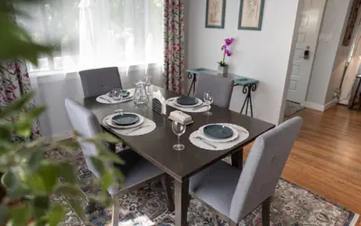 WELL-APPOINTED 3BR HOUSE RENOVATED/REMODELED IN 2022 with FENCED YARD (p44)