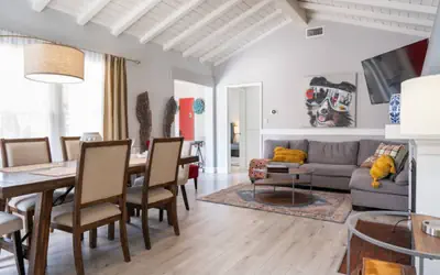 Remodeled 4BR Home in NoHo w/ Patio & Parking p13