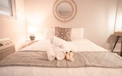 OSU Campus West • Private Parking • Quiet Studio