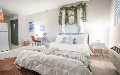 Best Kept Secret, CBUS Luxury Studio near OSU.