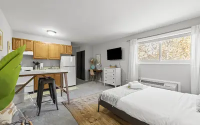 The Buckeye Bungalow - WALK 2 CAMPUS&Short North.