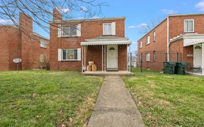 Opulent Urban Retreat