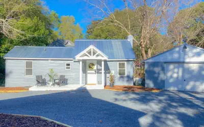 The Shire 255 D - Solitude