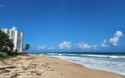 2BR Suite | Steps to Beach | Ocean Views | Condado