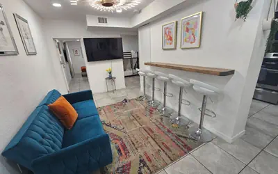 Renovated College Park 3/2 Sleeps10 close to WP