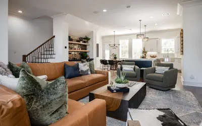 The Station: Luxurious Rustic Elegance 3 King Suites