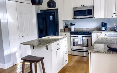 Downtown Ocean Springs Townhouse 2 beds 2.5 bath