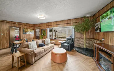 Red Fox Run & Hawk's Haven At Heron Hill Retreat!