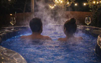Game House w/ Hot Tub + Arcade + Mini Golf (Sleeps 8)
