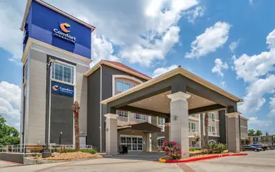 Comfort Inn & Suites Cleveland TX