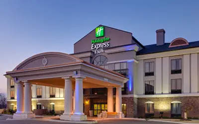 Holiday Inn Express & Suites Covington by IHG