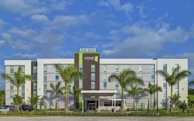 Home2 Suites by Hilton West Palm Beach Airport, FL