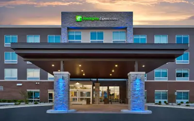 Holiday Inn Express & Suites Grand Rapids Airport - South by IHG